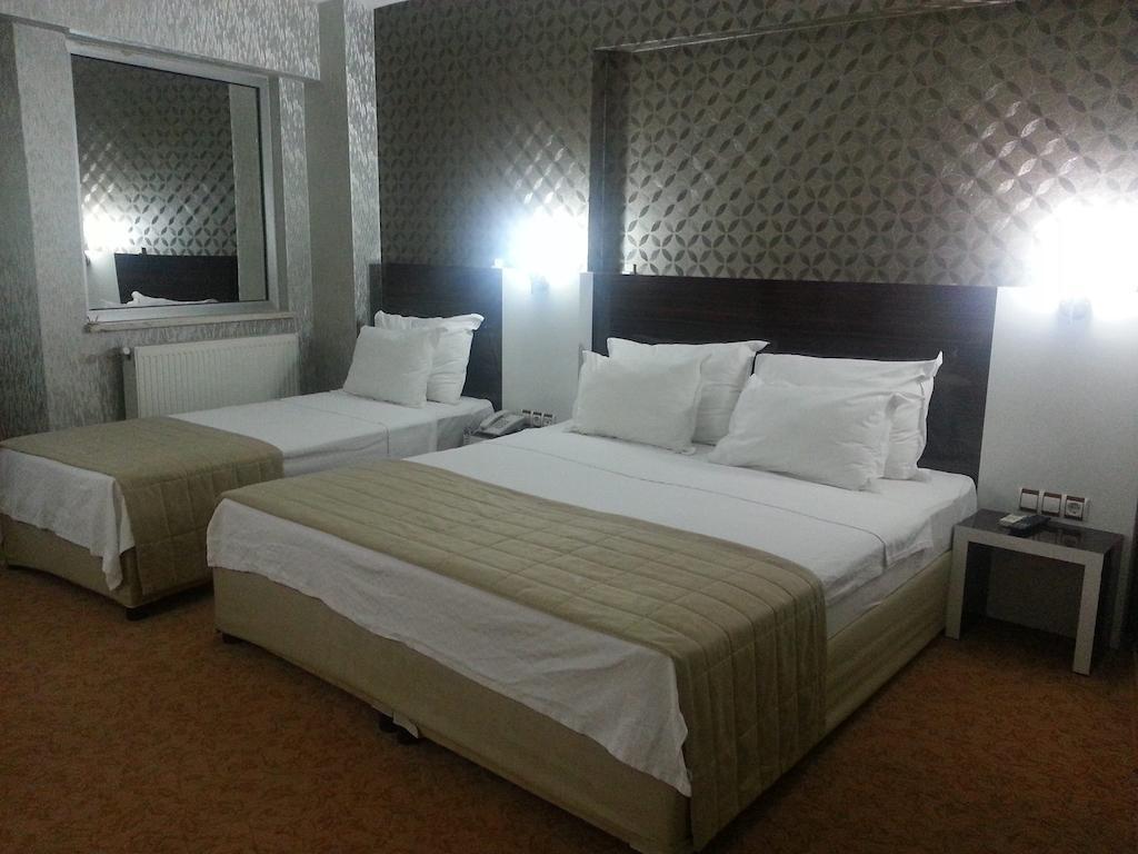 Otel Anya 3*